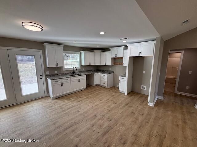 9104 Maplecreek Dr, Louisville, KY 40219