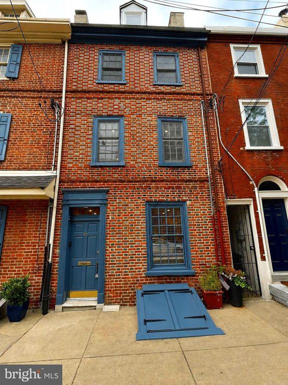 108 KENILWORTH ST, PHILADELPHIA, PA 19147 — photo 2
