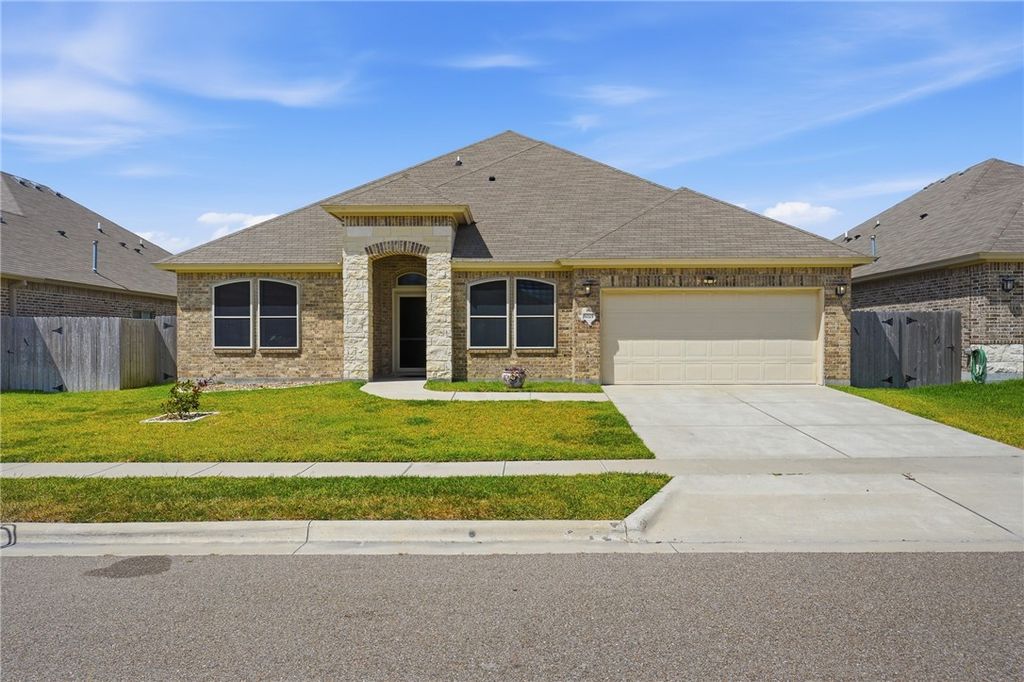 8025 Calma St, Corpus Christi, TX 78414 — exterior