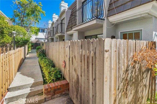 7866 W Manchester Avenue, Playa Del Rey (los Angeles), CA 90293