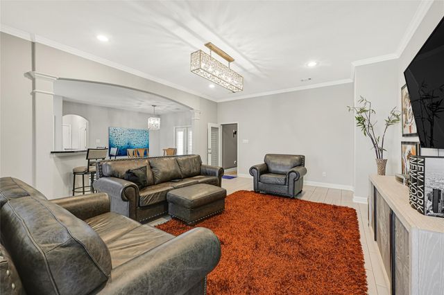 929 Oak Street, Houston, TX 77018