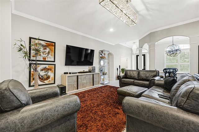 929 Oak Street, Houston, TX 77018
