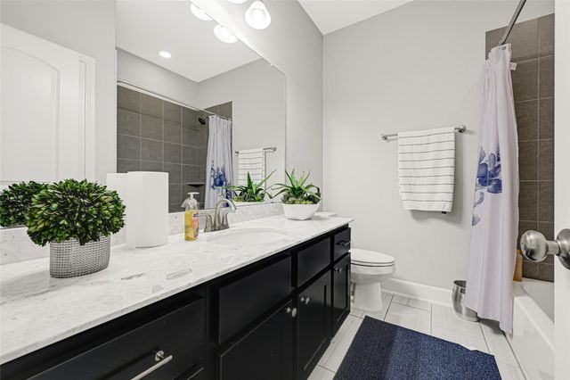 929 Oak Street, Houston, TX 77018