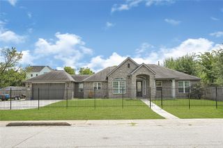 929 Oak Street, Houston, TX 77018