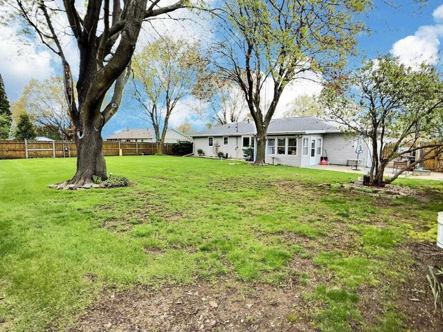 425 GLENDALE AVENUE, Oshkosh, WI 54901