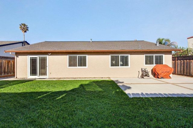 711 Clearview Drive, Hollister, CA 95023