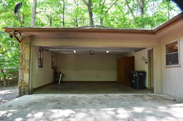 70 Sabiote Way, Hot Springs Village, AR 71909