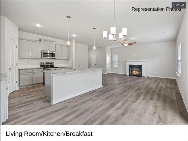 4213 Stoneygreen Lane, Charlotte, NC 28215