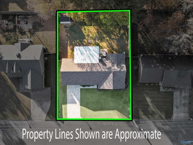 2705 Carrington Drive SW, Decatur, AL 35603