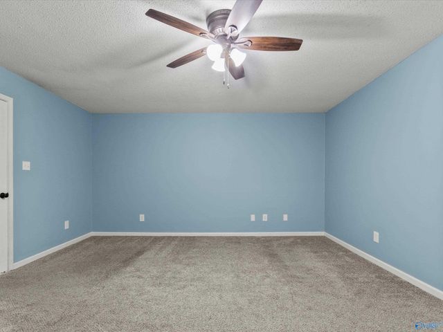 2705 Carrington Drive SW, Decatur, AL 35603