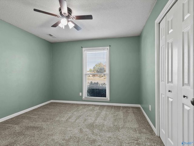 2705 Carrington Drive SW, Decatur, AL 35603