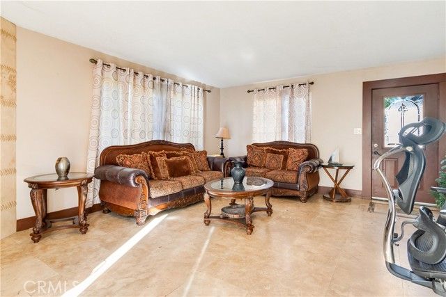 8738 San Vicente, Riverside, CA 92503