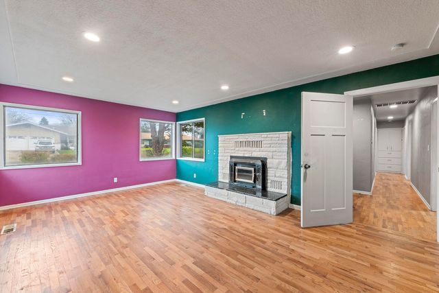 856 Murphy Road, Medford, OR 97504