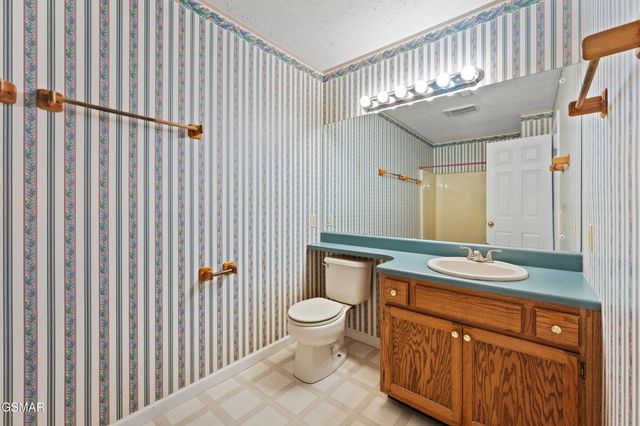 2929 Oak Top Court, Kodak, TN 37764