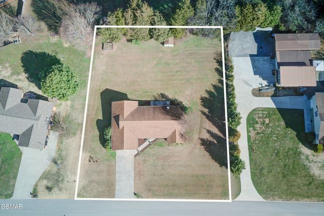 2929 Oak Top Court, Kodak, TN 37764