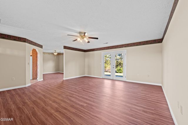 2929 Oak Top Court, Kodak, TN 37764