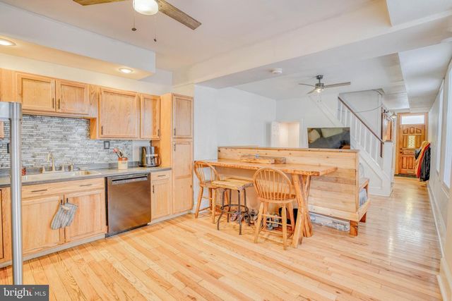 4490 LIVINGSTON ST, Philadelphia, PA 19137