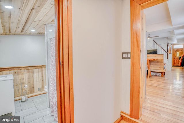 4490 LIVINGSTON ST, Philadelphia, PA 19137