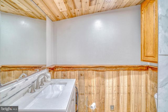 4490 LIVINGSTON ST, Philadelphia, PA 19137