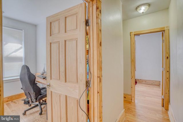 4490 LIVINGSTON ST, Philadelphia, PA 19137