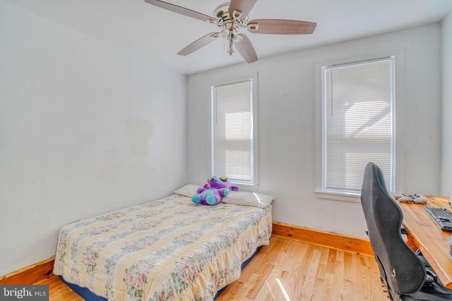 4490 LIVINGSTON ST, Philadelphia, PA 19137