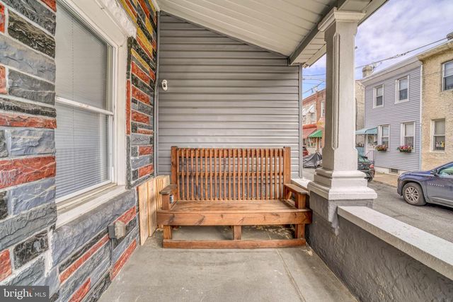 4490 LIVINGSTON ST, Philadelphia, PA 19137