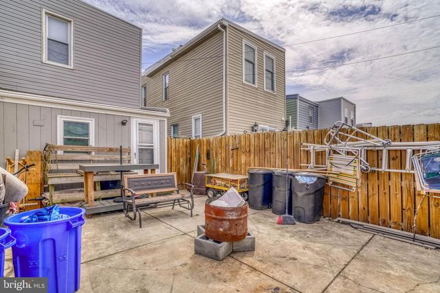 4490 LIVINGSTON ST, Philadelphia, PA 19137