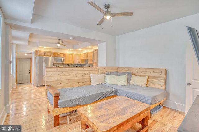 4490 LIVINGSTON ST, Philadelphia, PA 19137