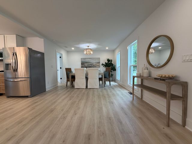 10 Lavington Road, Charleston, SC 29407