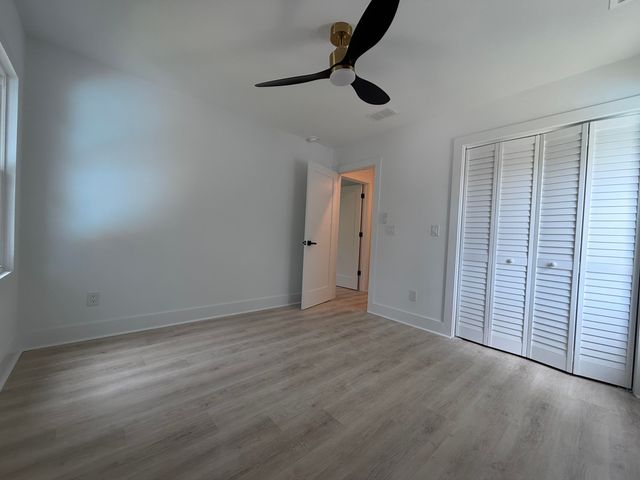 10 Lavington Road, Charleston, SC 29407