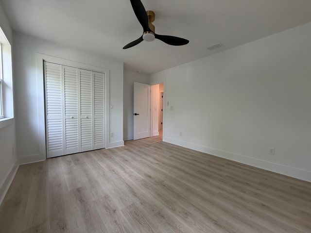 10 Lavington Road, Charleston, SC 29407