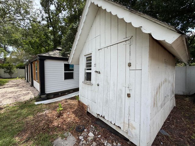 10 Lavington Road, Charleston, SC 29407