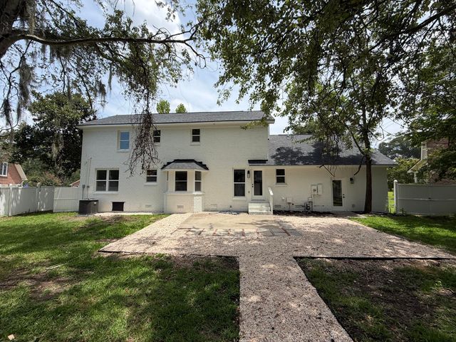 10 Lavington Road, Charleston, SC 29407