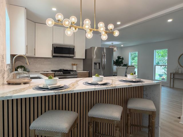 10 Lavington Road, Charleston, SC 29407