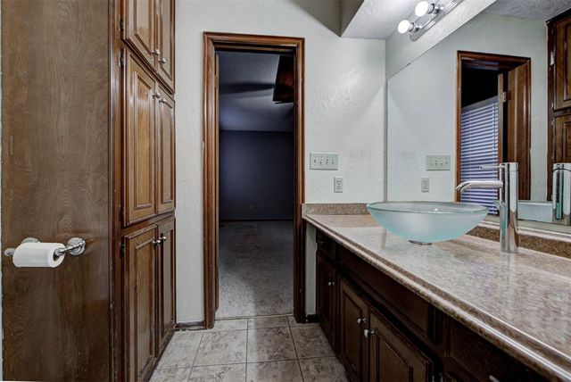 2717 Creekview Terrace, Norman, OK 73071