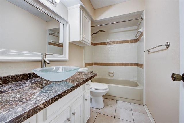 2717 Creekview Terrace, Norman, OK 73071