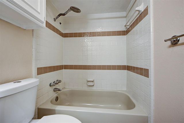 2717 Creekview Terrace, Norman, OK 73071