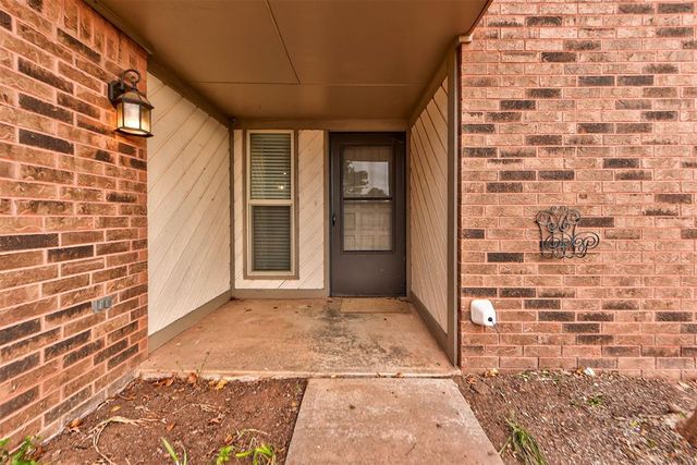 2717 Creekview Terrace, Norman, OK 73071