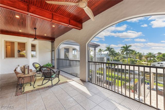 15090 Intracoastal CT, Fort Myers, FL 33908