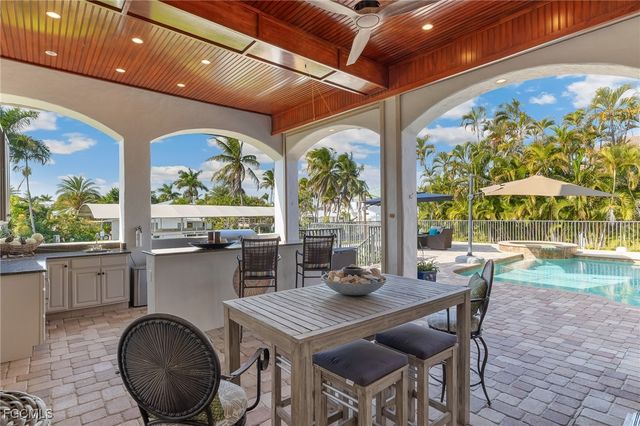 15090 Intracoastal CT, Fort Myers, FL 33908