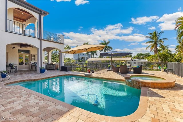 15090 Intracoastal CT, Fort Myers, FL 33908