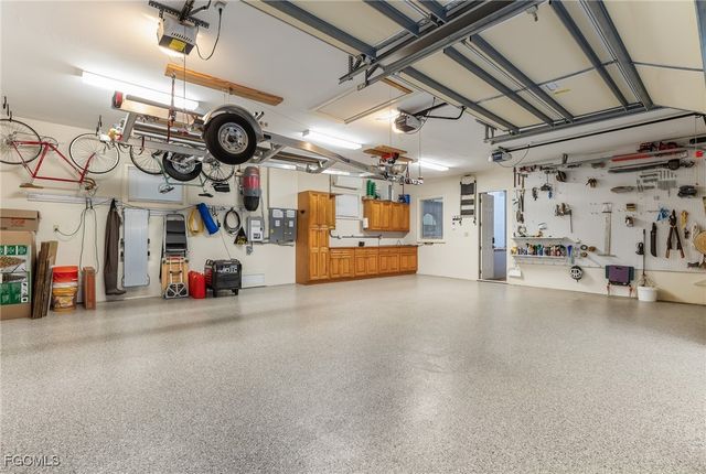 15090 Intracoastal CT, Fort Myers, FL 33908