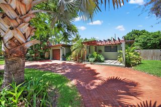 111 NE 16th Ct, Fort Lauderdale, FL 33305