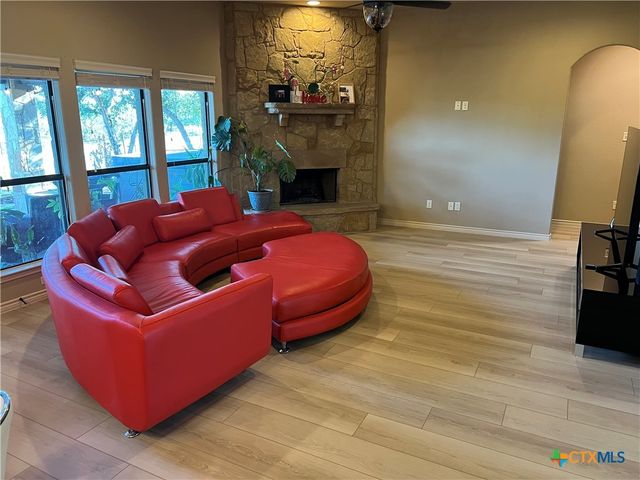 258 Canaan Drive, Belton, TX 76513