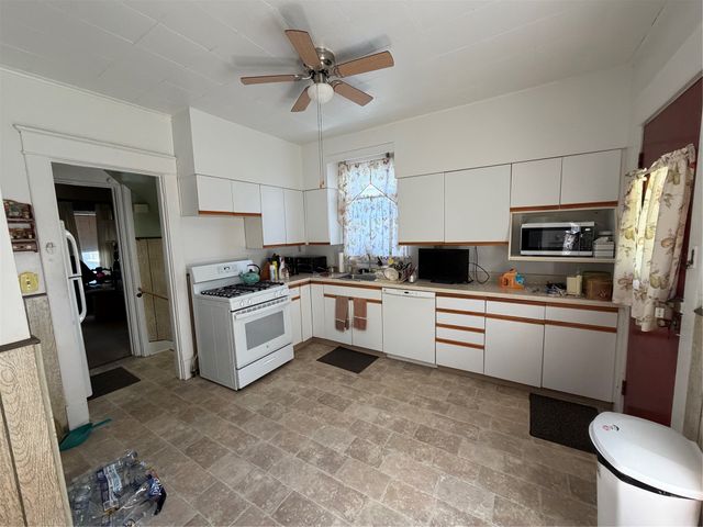 317 W 2ND Street, Erie, PA 16507