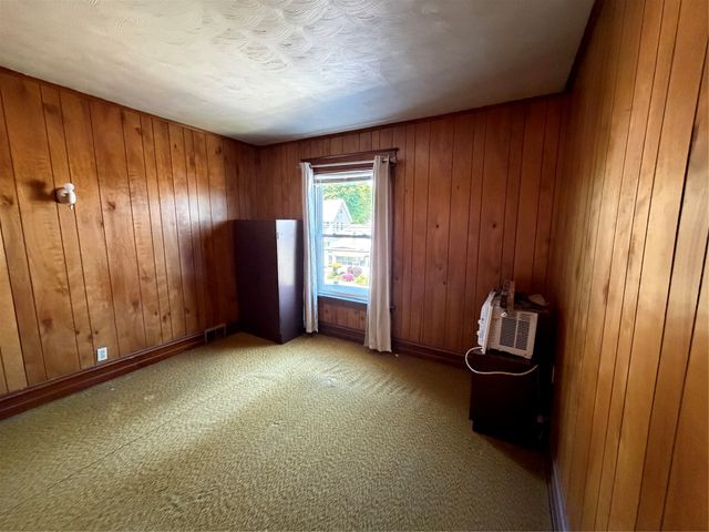 317 W 2ND Street, Erie, PA 16507