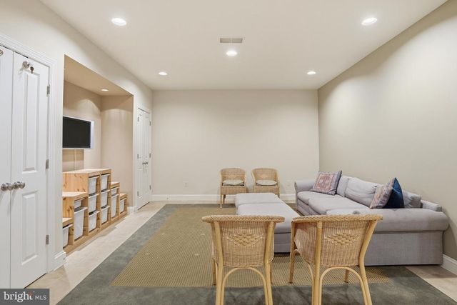 1490 LILY LOCH WAY, Great Falls, VA 22066