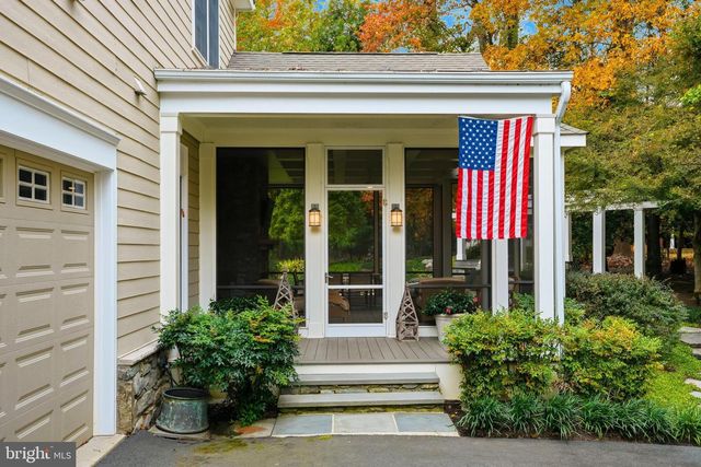 1490 LILY LOCH WAY, Great Falls, VA 22066