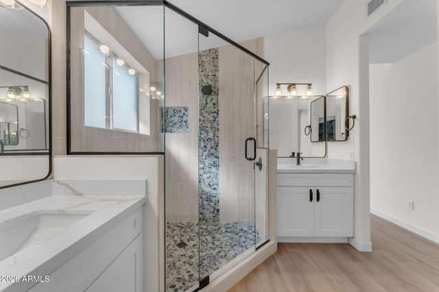 15264 W MULBERRY Drive, Goodyear, AZ 85395