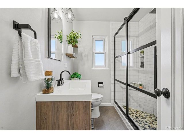 1212 Magnolia St, Denver, CO 80220